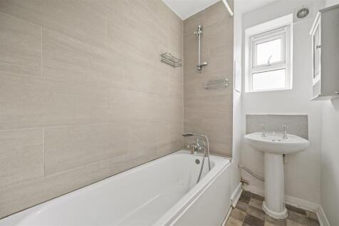 RCAR- kelmscott gardens2.JPG