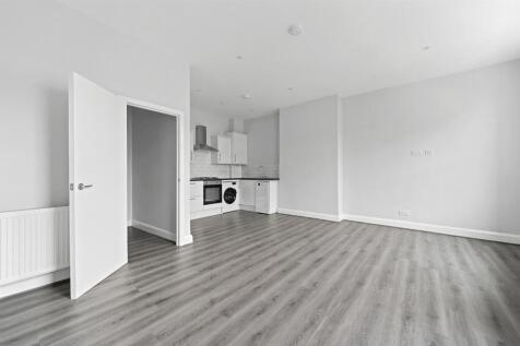 BCCW - TFF, 438 Uxbridge Road - Reception A (4).jp