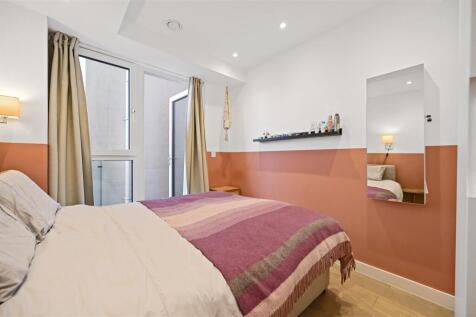 BCAR - Kings Court - Bedroom (4).JPG