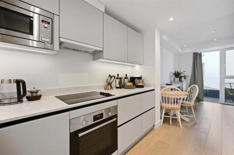 BCAR - Kings Court -  Kitchen A (4).JPG