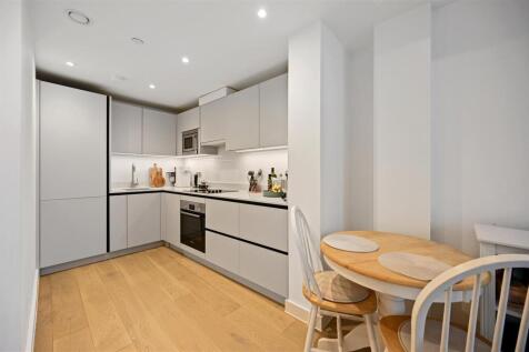 BCAR - Kings Court -  Kitchen Dinning (4).JPG