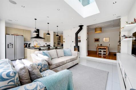 11 Hillcrest Road-7.jpg