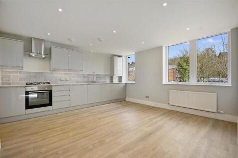 AR - Flat 6, Buckingham Place - Reception Angle3 (