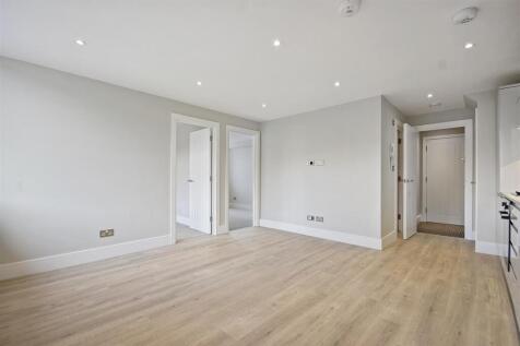 AR - Flat 6, Buckingham Place - Reception Scnd Ang