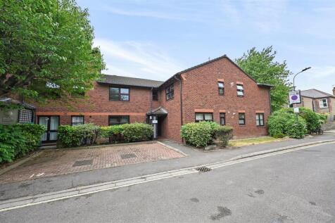 AR - Holly Road24 (1).JPG