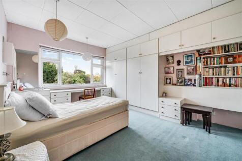 50 St. Dunstans Avenue-11.jpg