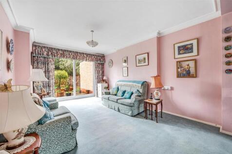 50 St. Dunstans Avenue-3.jpg