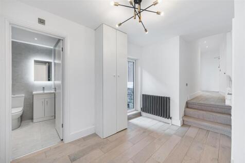 GFF - 7 Mansell Road-15.jpg