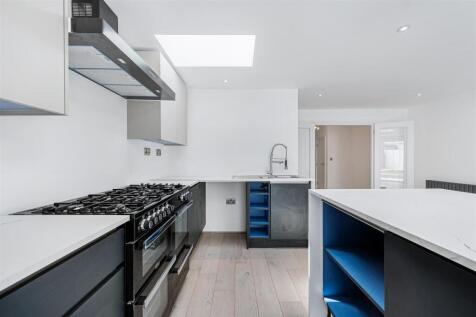 GFF - 7 Mansell Road-7.jpg