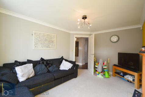 Living Room (2)
