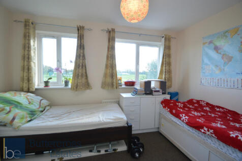Bedroom 2.JPG