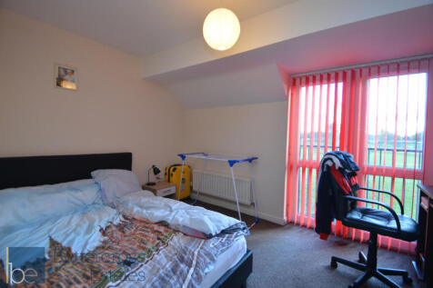 Bedroom 1.JPG
