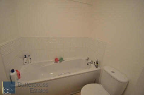 BAthroom.JPG