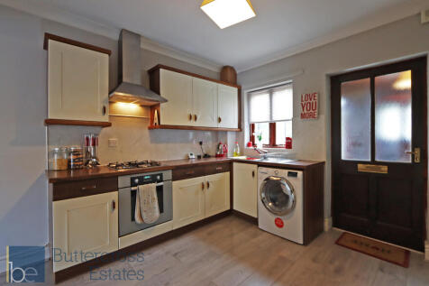Kitchen_1.JPG