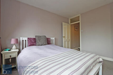 Bedroom1_3.JPG