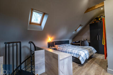 Studio Bedroom