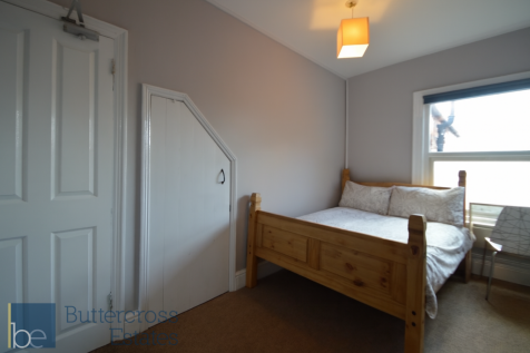 Room 3, AI staged bedding 2