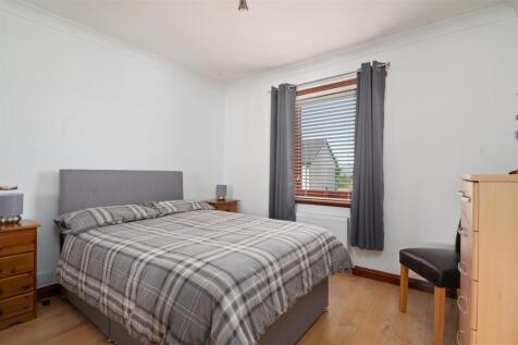 044-1TheGlebe.JPG
