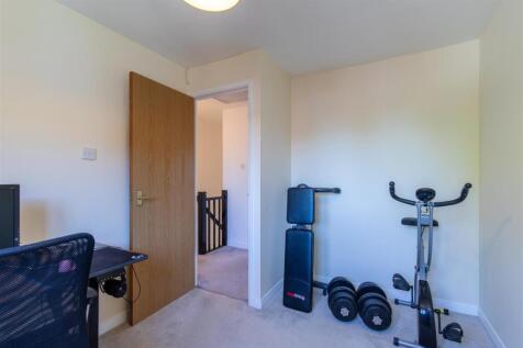 23 Matthews Drive Perth-6.jpg