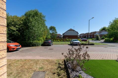 23 Matthews Drive Perth-30.jpg