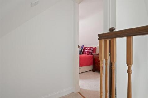 0035-Knockerb.JPG