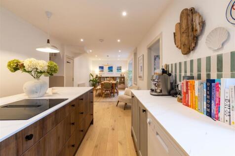 98 Perth Road, Scone-61.jpg