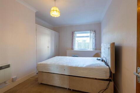 9 Saucher Village Kinrossie-18.jpg