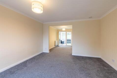 100 Hermitage Drive Perth-29.jpg