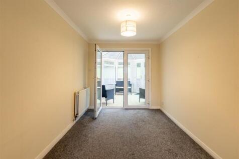 100 Hermitage Drive Perth-32.jpg