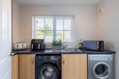 63a, Mill Street Stanley-53.jpg