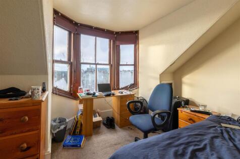 4L, 94 Commercial Street Dundee-6.jpg