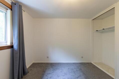 17 Staffa Court Perth-10.jpg