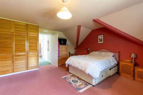 3 Taybank Stables, Errol-4.jpg