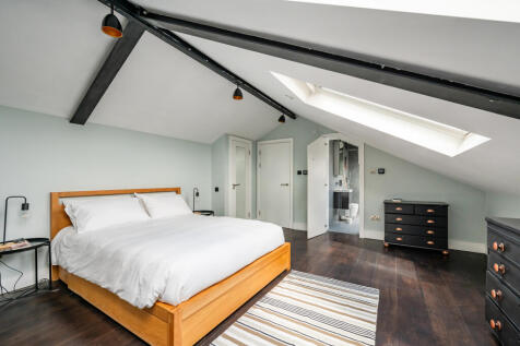 12 The Courtyard, Alexander Studios (22).jpg
