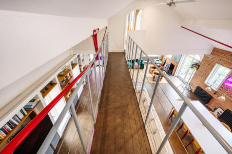 7 Old Library Apartments (27).jpg