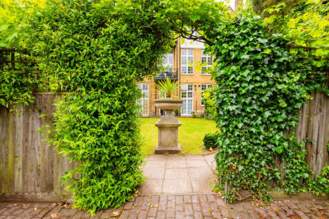 7 Old Library Apartments (49).jpg