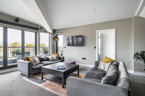 November 2025 JR (20).jpg