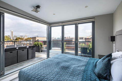 November 2025 JR (16).jpg