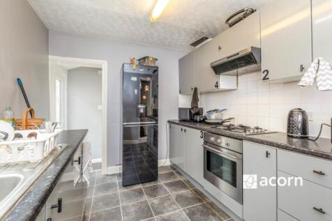 97_kingswood_road-10
