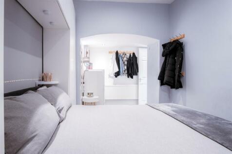 Owners&#39; Bedroom 2