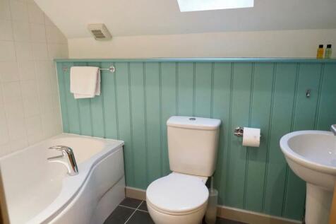 Ensuite.jpeg