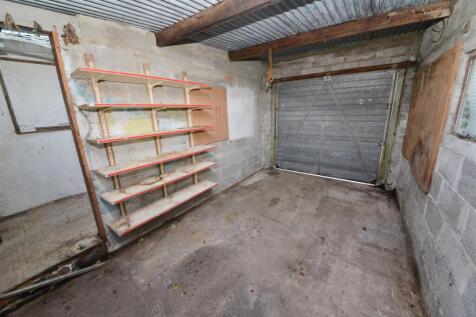 Garage/Workshop