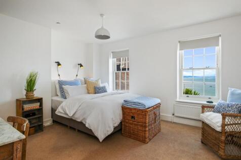 Master Bedroom (Second Floor)