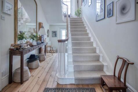 Porch/Hallway