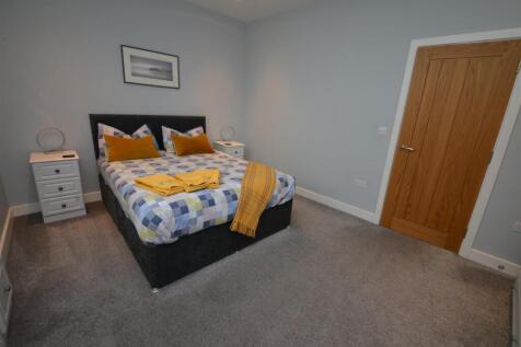 Bedroom Apt1