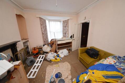 Lounge (Garden Flat)