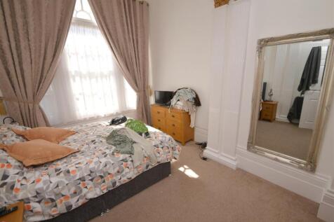 Apartment 4
