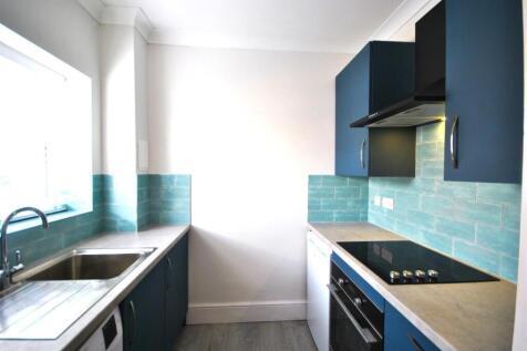 Kitchen 1 (1).JPG