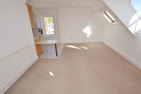 Kitchen &amp; Dining Room