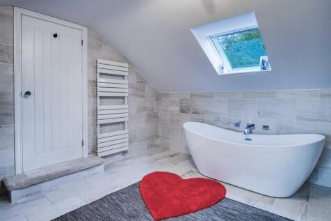 Ensuite (Bedroom One)